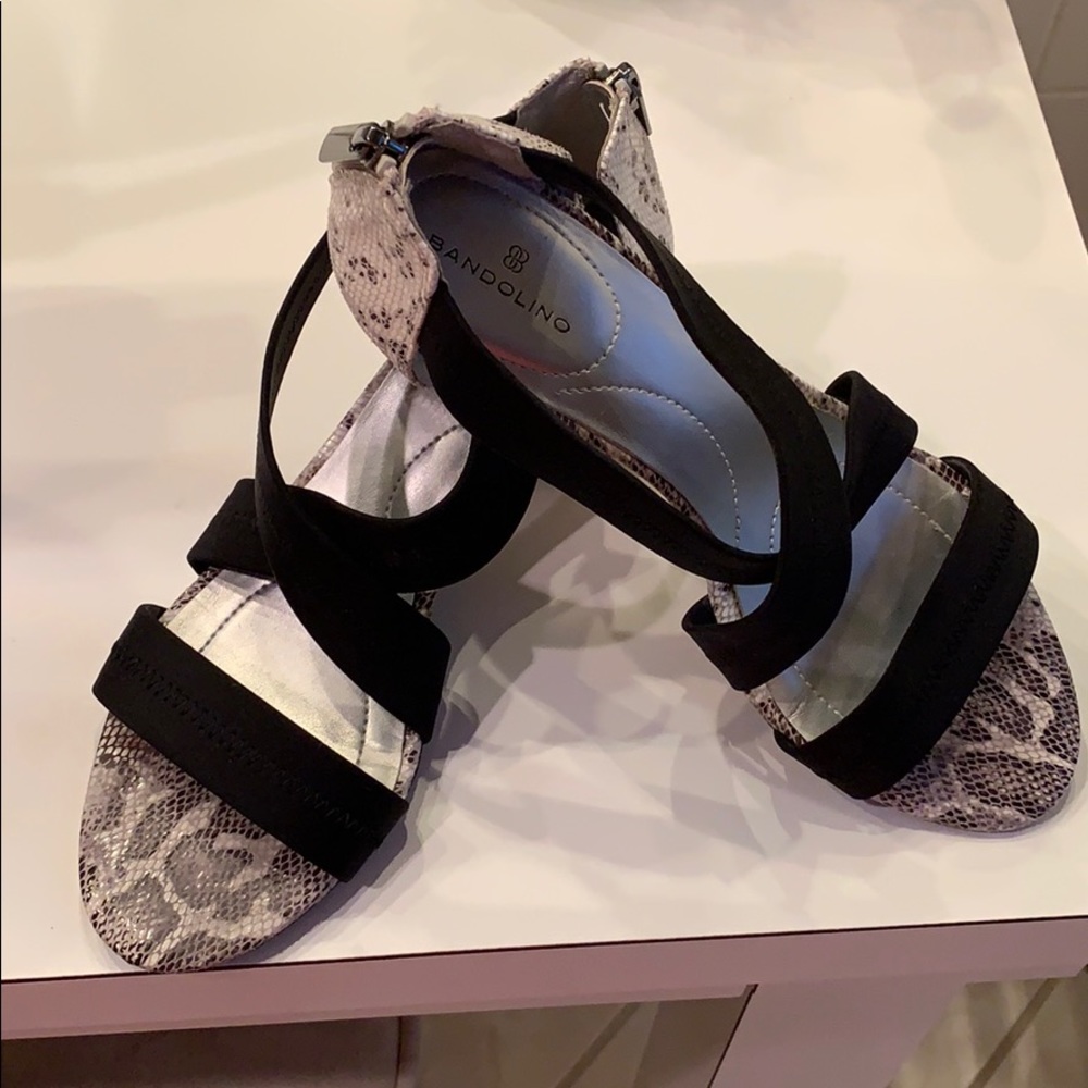 Bandolino black and white sandals